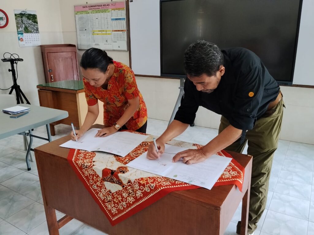 Penandatanganan Berita Acara Serah Terima 29 Siswa
